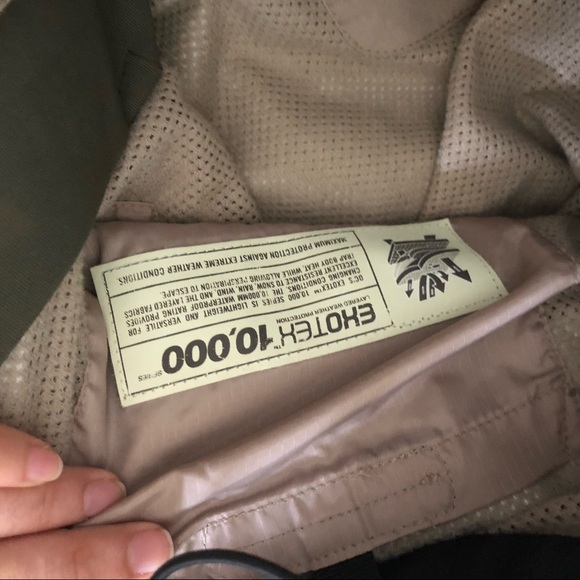 Men DC GREEN Snow pants with Orange suspenders - Picture 6 of 16